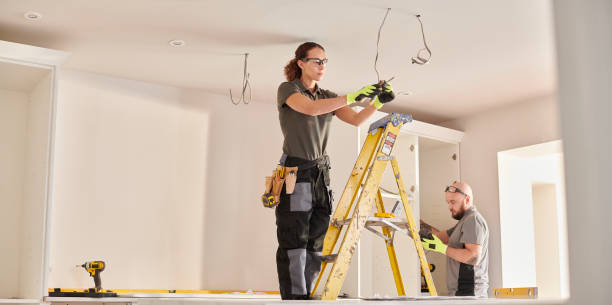 Best Affordable Emergency Electrician  in Islandia, NY